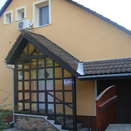 Aranyhal Vendeghaz בית נופש Sukoró